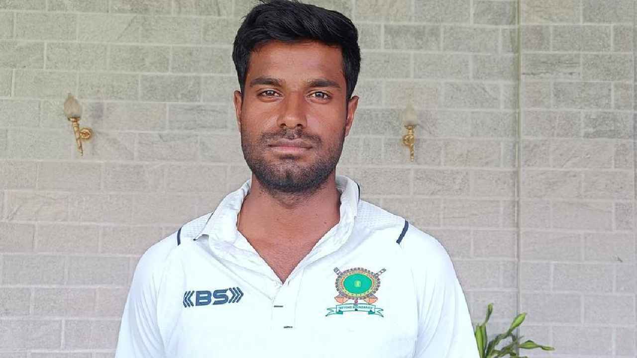 Akash Choudhary: ఇదేం బాదుడు భయ్యా.. వరుసగా 8 సిక్సులు.. జస్ట్ 11 బంతుల్లోనే హాఫ్ సెంచరీ.. వీడియో చూస్తారా..