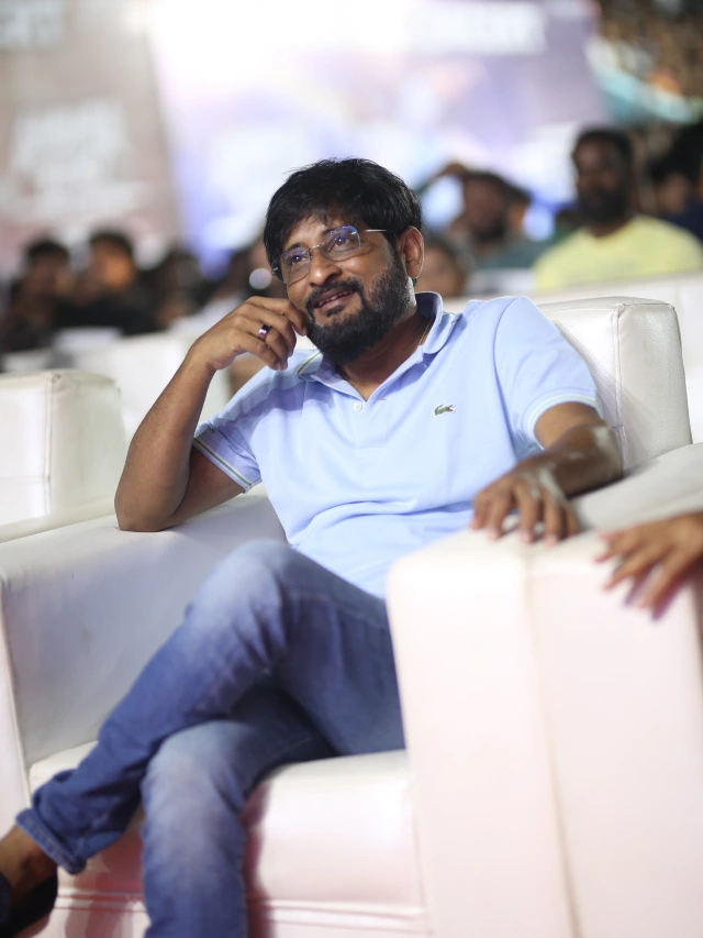 Andhra King Thaluka Musical Live Concert