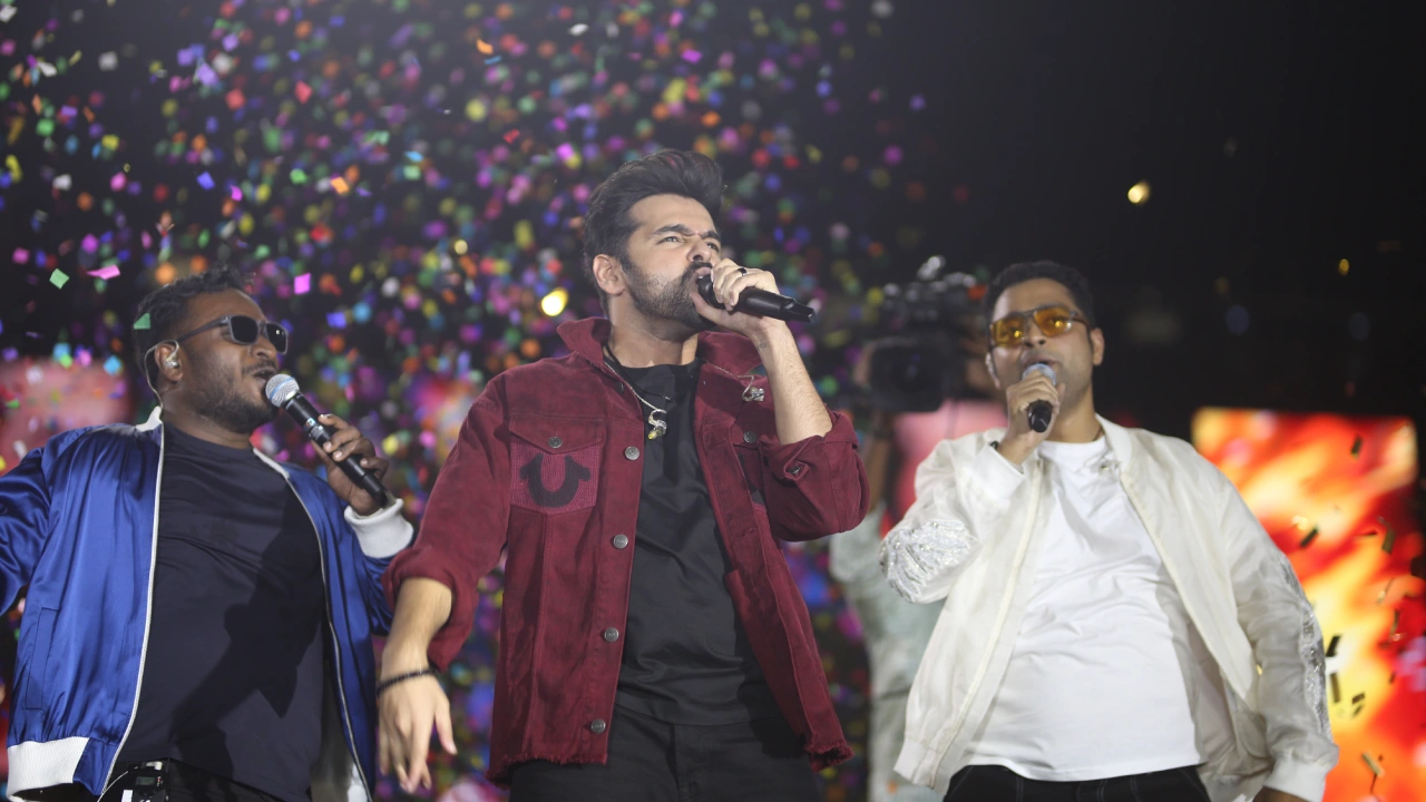 Andhra King Thaluka Musical Live Concert