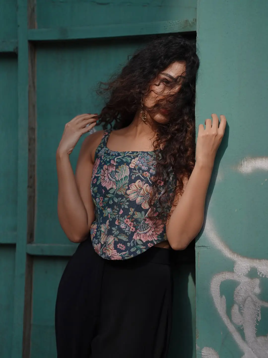 Anupama Parameswaran's latest photos are going viral on social media. (1)