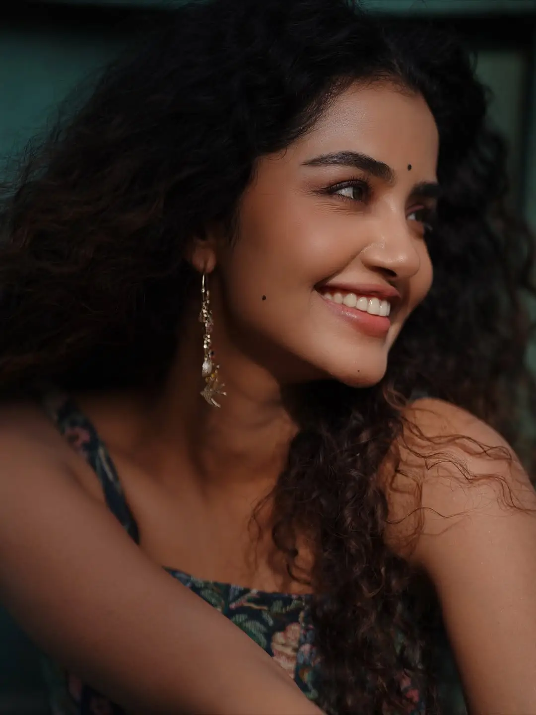 Anupama Parameswaran's latest photos are going viral on social media. (1)