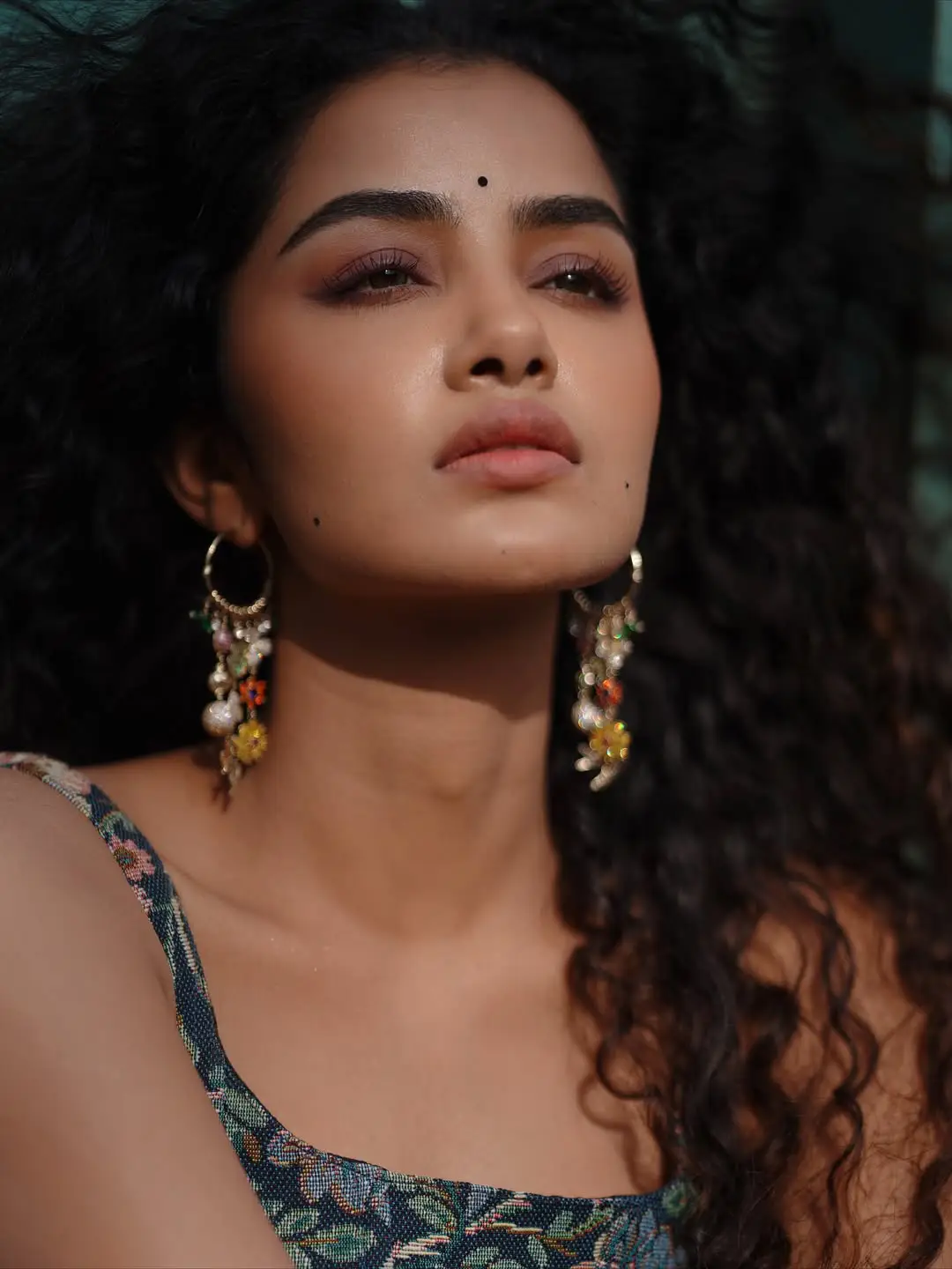 Anupama Parameswaran's latest photos are going viral on social media. (1)