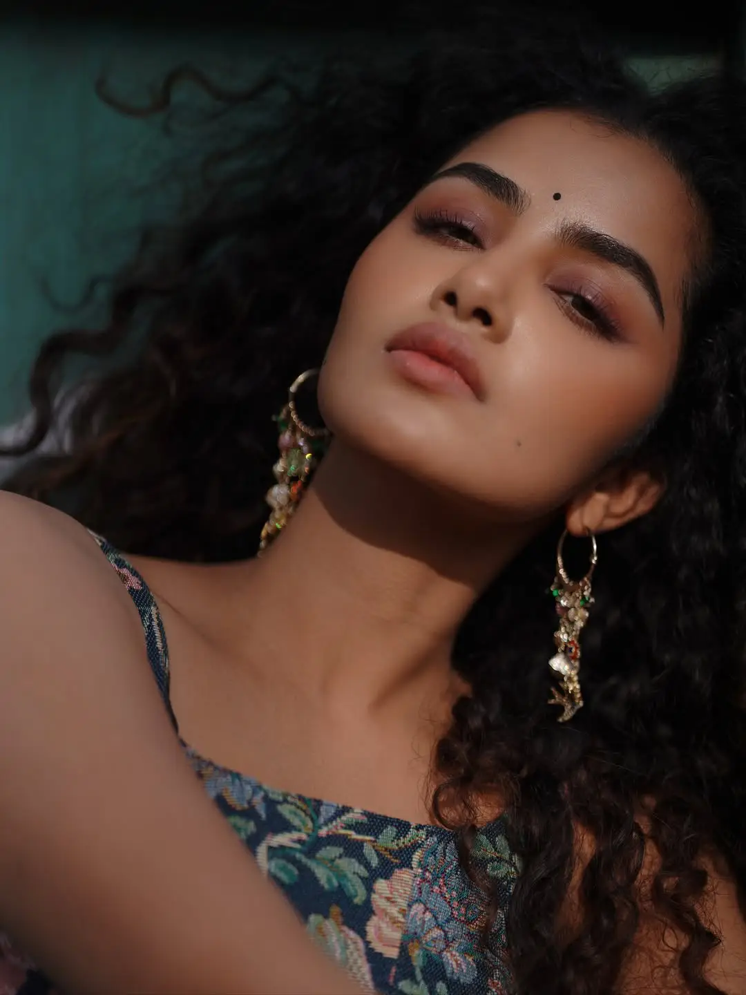 Anupama Parameswaran's latest photos are going viral on social media. (1)