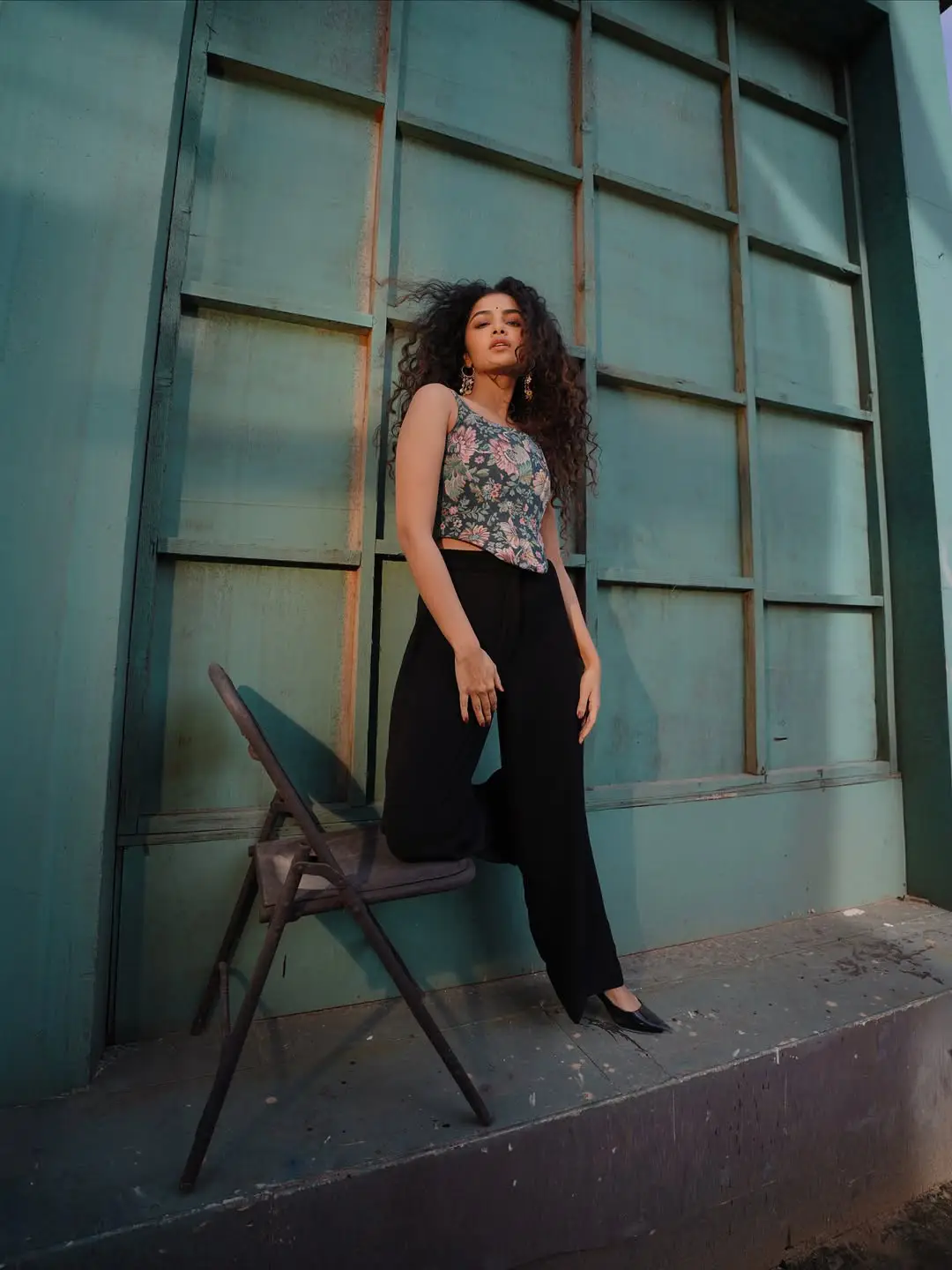 Anupama Parameswaran's latest photos are going viral on social media. (1)