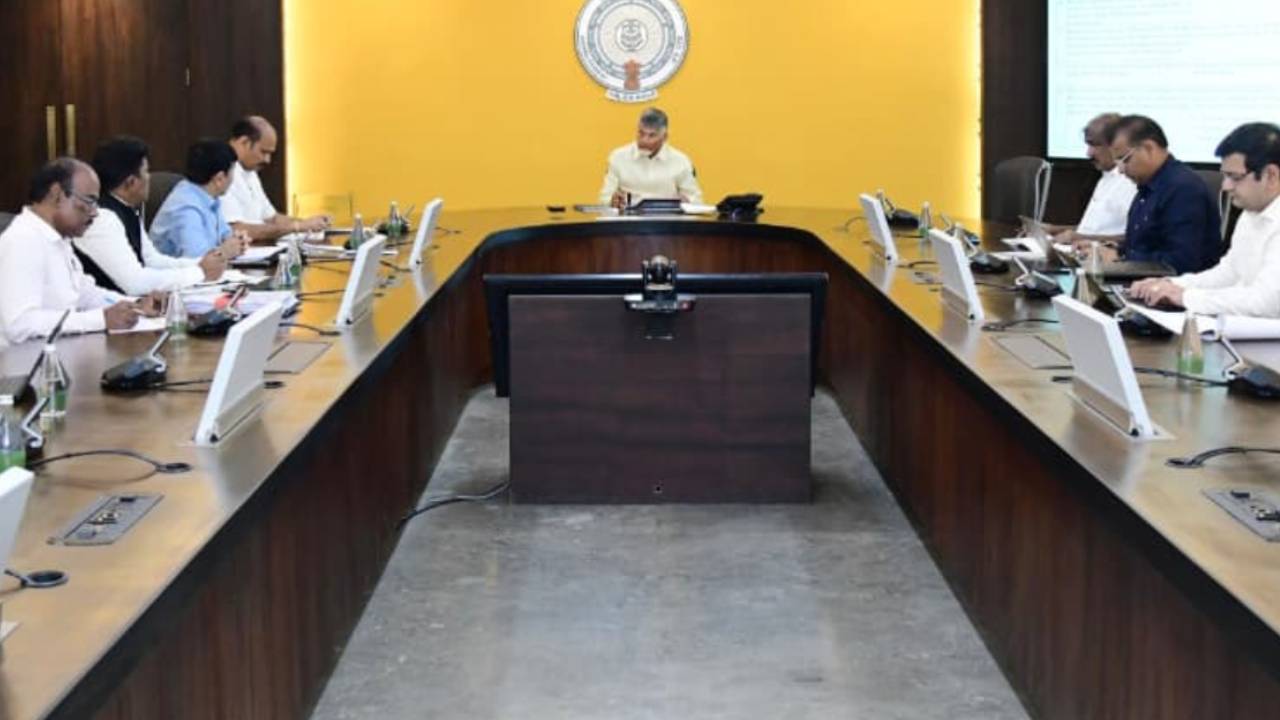 AP Govt : ఏపీలో పేద వర్గాల ప్రజలకు భారీ శుభవార్త.. వారందరికి ఒక్కొక్కరికి రూ.50వేలు.. ఫ్రీగానే ..