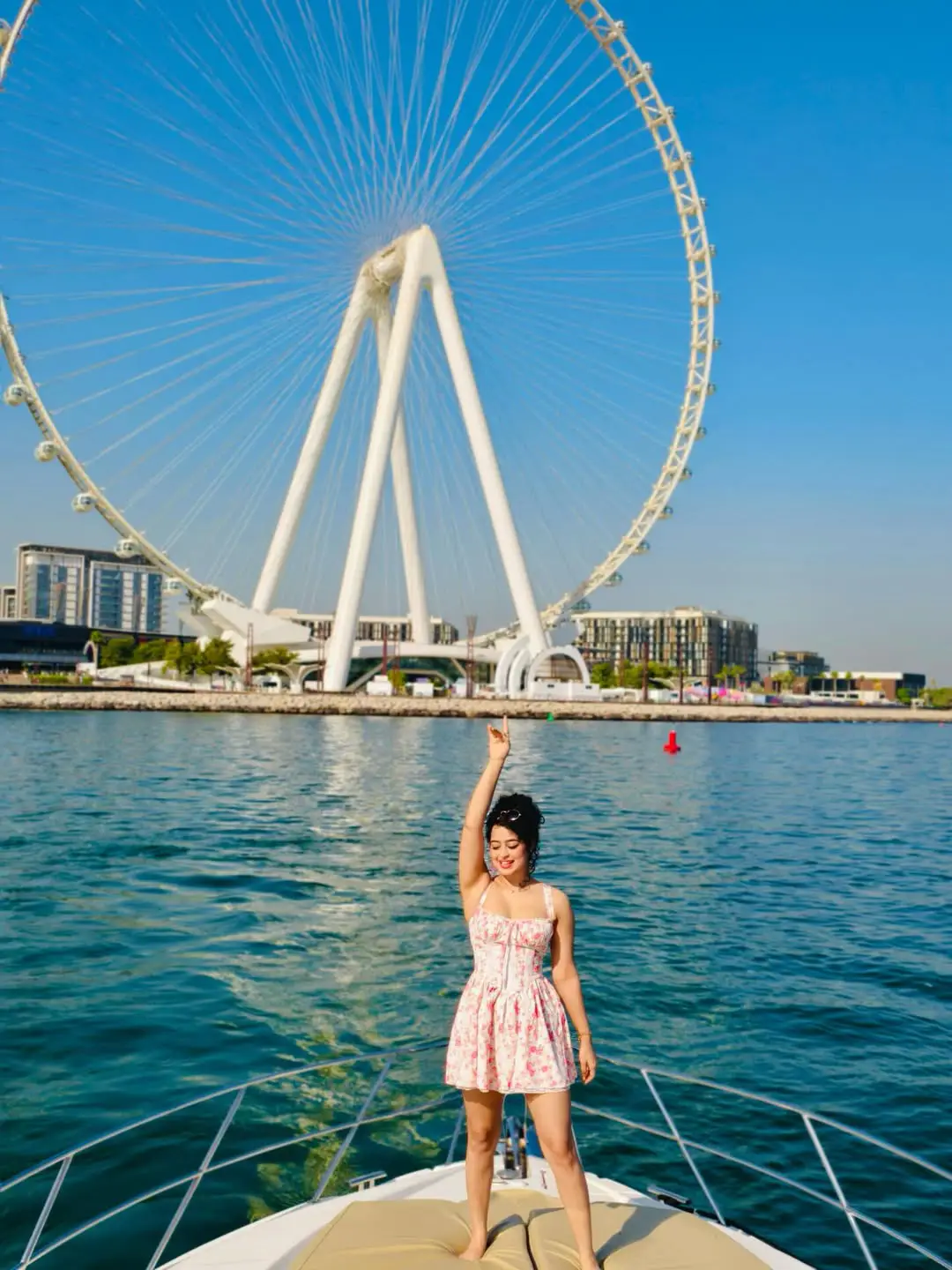 Apsara Rani glamour show in a mini skirt (1)