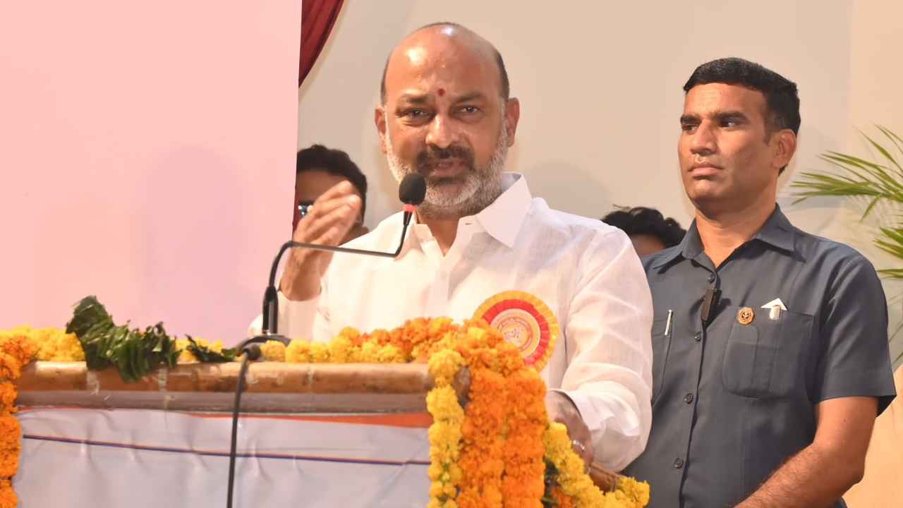 Bandi Sanjay: మాగంటి గోపీనాథ్ మరణం ఒక మిస్టరీ.. ఆస్తులు కొట్టేసేందుకు కుట్రలు- బండి సంజయ్ సంచలనం