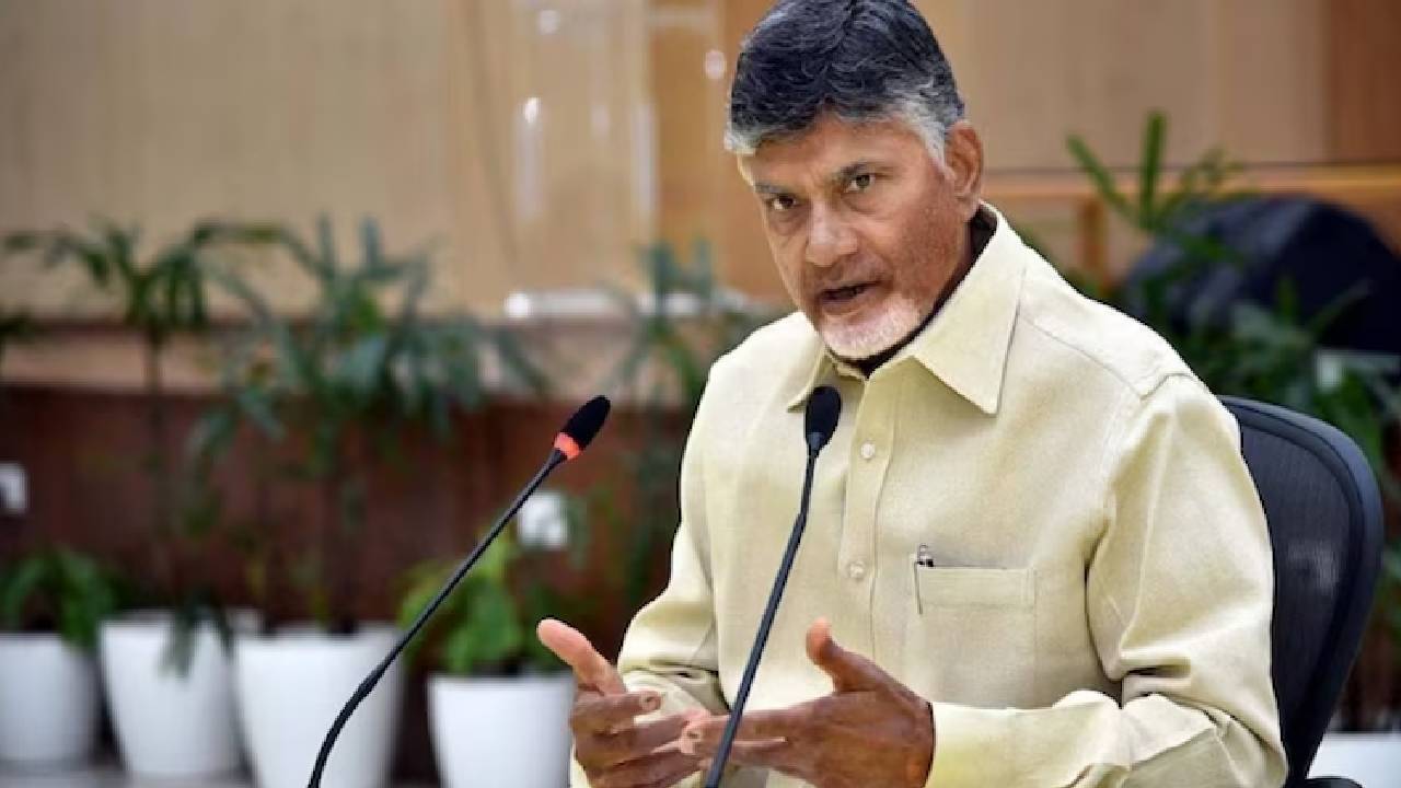 కుప్పంలో 7 సంస్థలు రూ.2,203 కోట్ల పెట్టుబడులు.. తమ జీవితాలు మారిపోతున్నాయని చంద్రబాబుకు చెప్పిన కుప్పం ప్రజలు