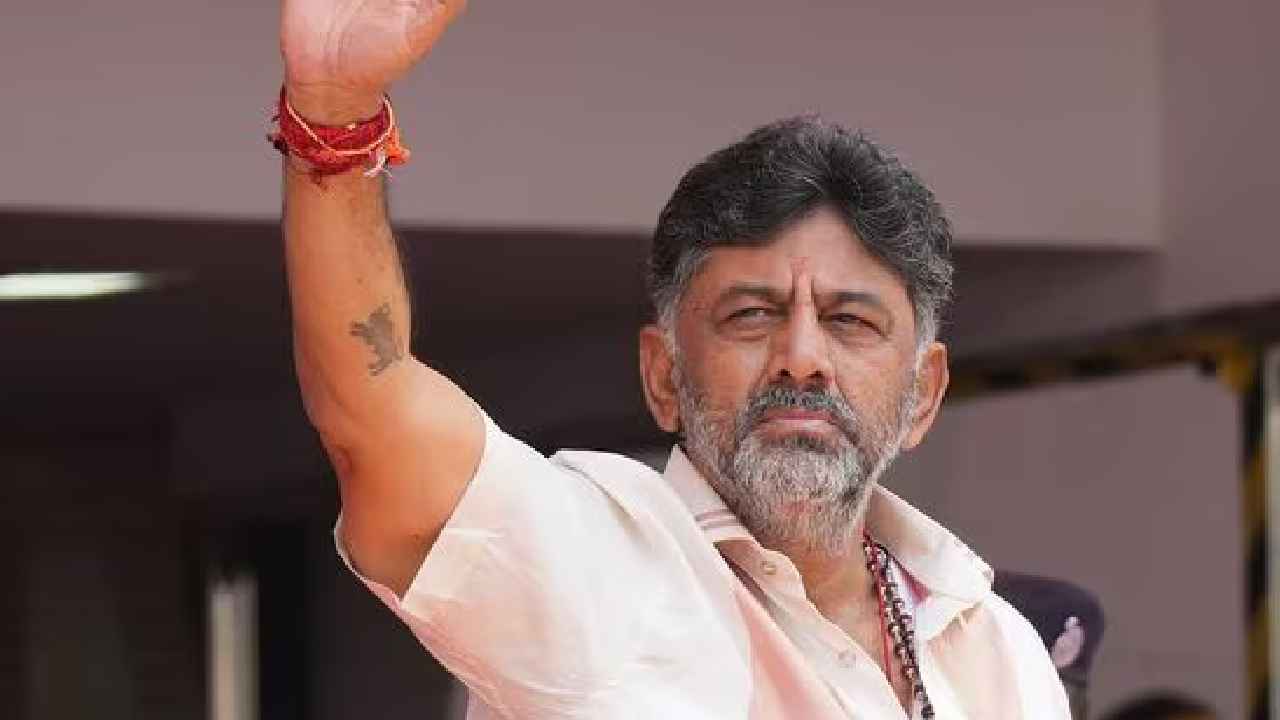 DK Shivakumar: కర్నాటక కాంగ్రెస్‌లో సంక్షోభం..? ఢిల్లీకి డీకే వర్గం ఎమ్మెల్యేలు..! ఏం జరుగుతోంది..