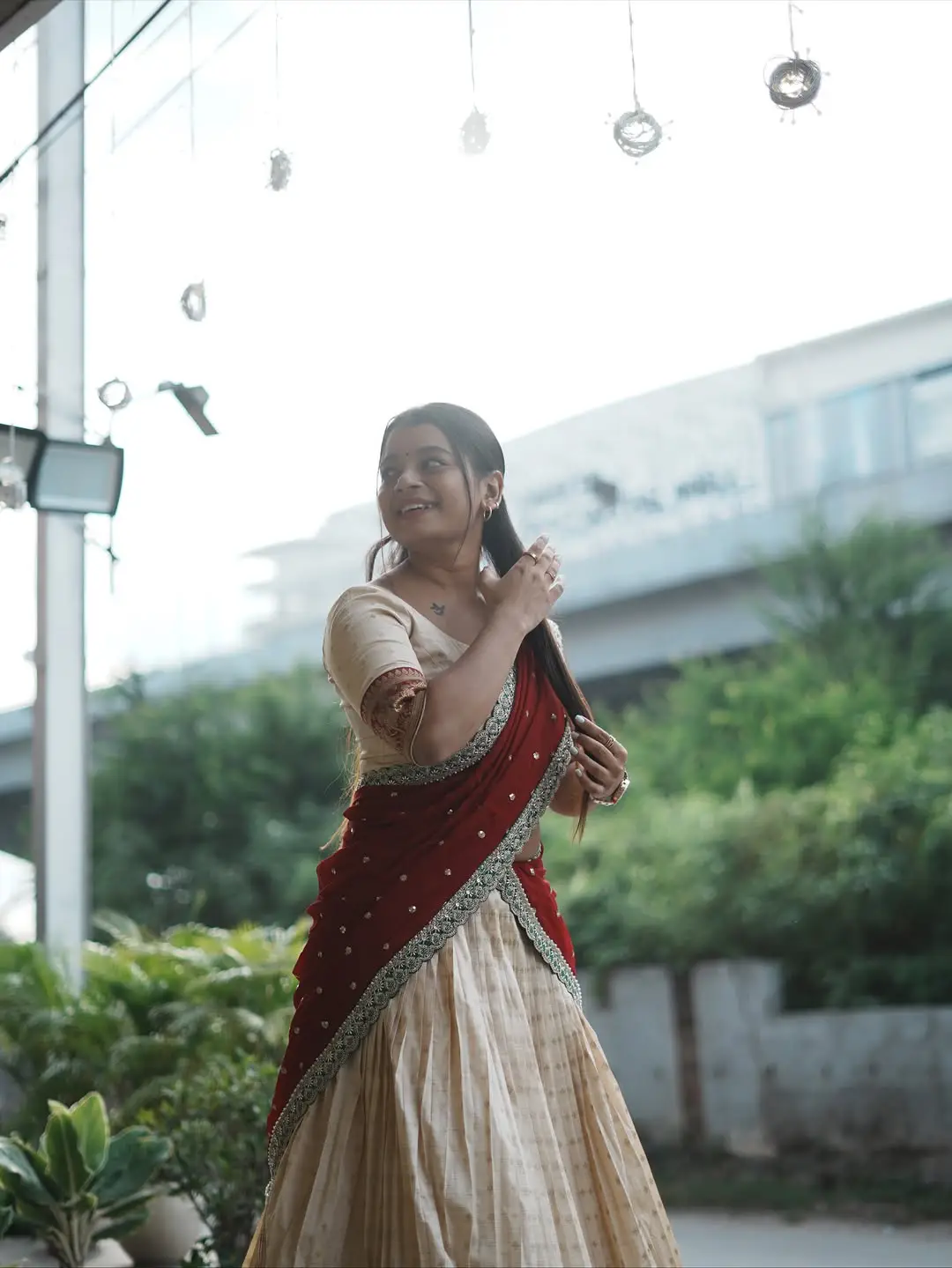 Dancer Nainika is shaking up social media in a traditional look.