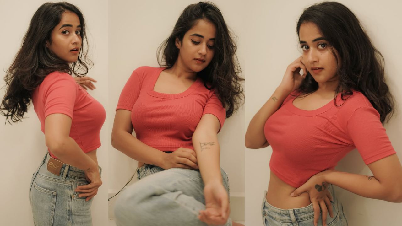 Deepthi Sunaina: క్రేజీ లుక్స్ తో కవ్విస్తున్న దీప్తి సునైనా.. ఫోటోలు