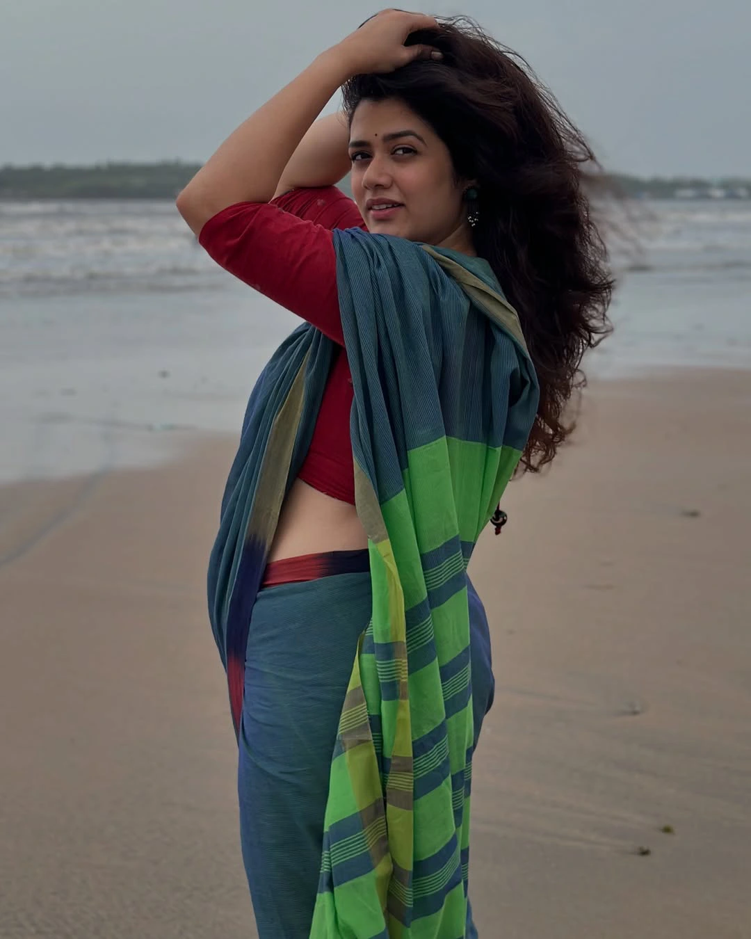 Girija Oak Godbole Latest Social Media Sensation Marathi Actress Photos