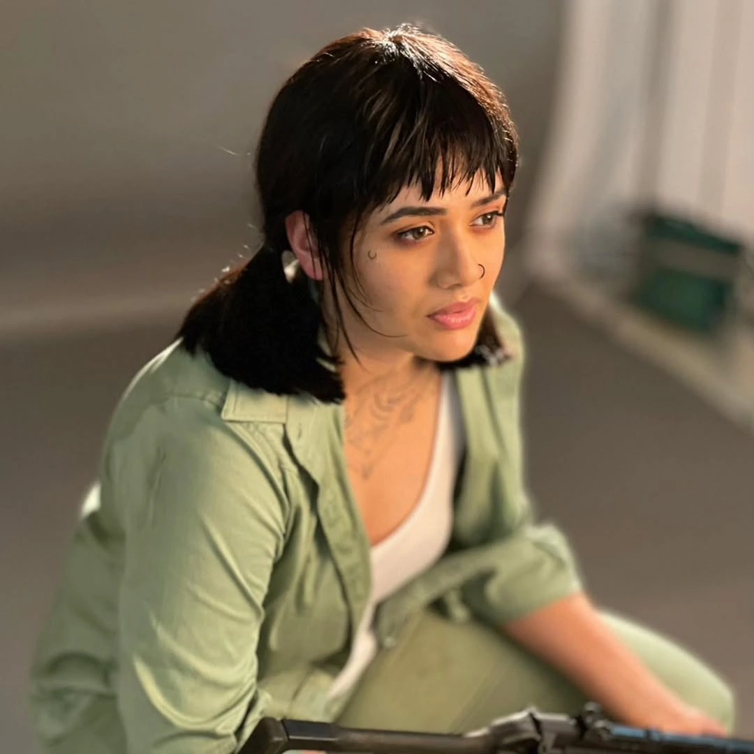 Girija Oak Godbole Latest Social Media Sensation Marathi Actress Photos