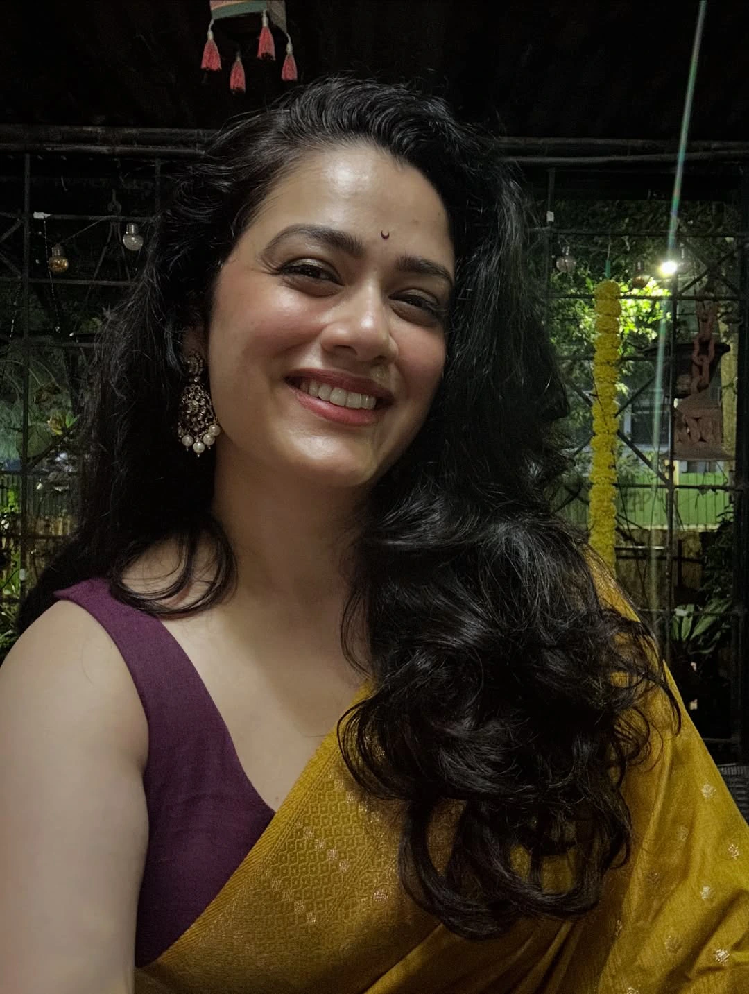 Girija Oak Godbole Latest Social Media Sensation Marathi Actress Photos