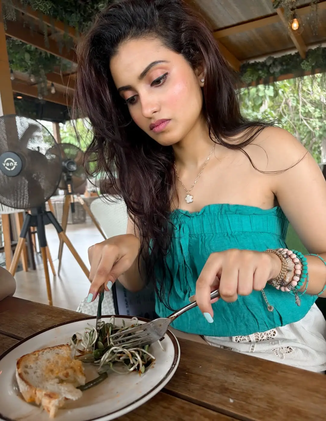 Hot anchor Deepika Pilli latest glamour show photos (1)