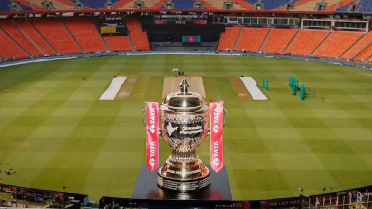 IPL 2026 : ఐపీఎల్ 2026 రిటెన్షన్‌, రిలీజ్ పూర్తి లిస్ట్ ఇదే.. ఏ జ‌ట్టు ఎవ‌రిని వ‌దిలివేసింది, ఎవ‌రిని అట్టిపెట్టుకుందంటే..?