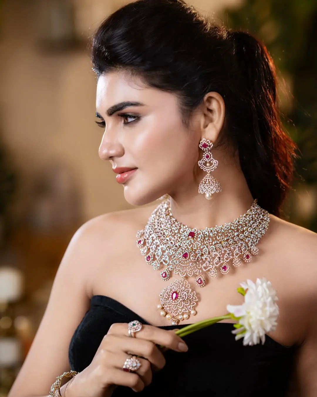 Jabardast Varsha Latest Glamour Show Photos (1)