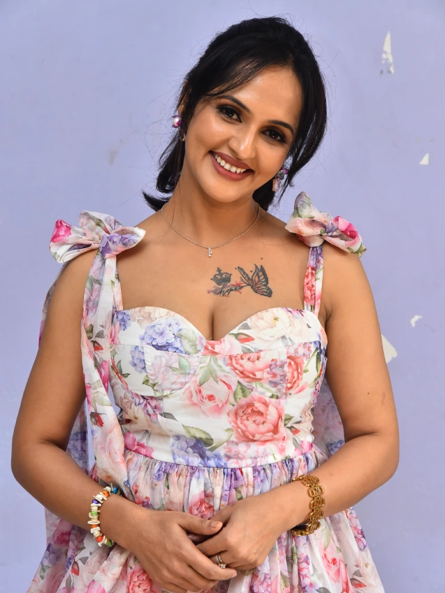 Jyoti Poorvaj Sizzling Looks in Short Gown