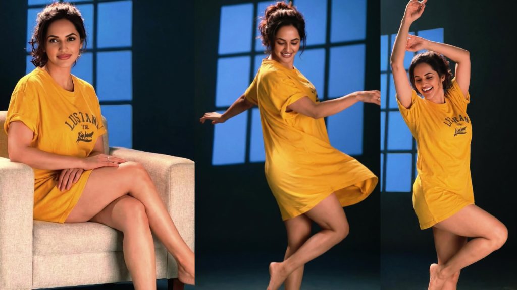 Jyotipurvaj is shaking up social media by flaunting her beauty in a long T-shirt.