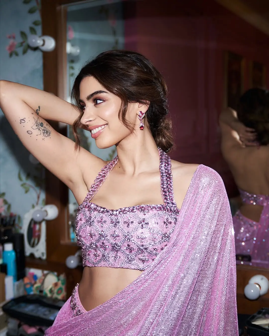 Khushi Kapoor latest photoshoot is going viral on social media.