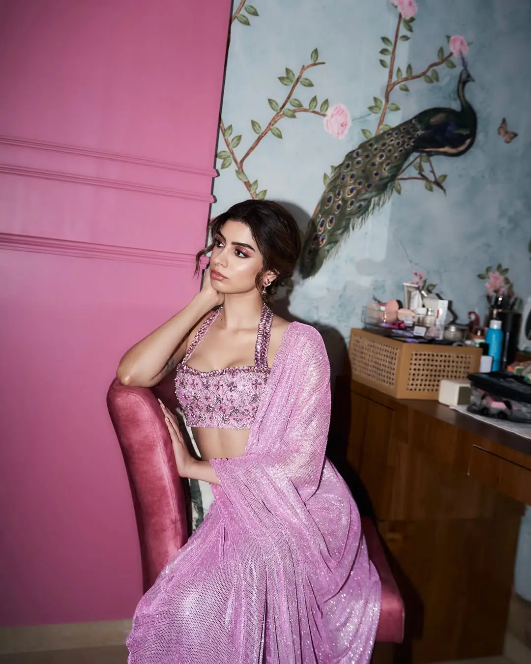 Khushi Kapoor latest photoshoot is going viral on social media.