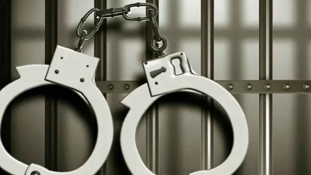 Pendurthi Incident: వామ్మో.. దొంగ పోలీస్ ఆట పేరుతో అత్తను చంపేసింది.. కోడలు ఖతర్నాక్ స్కెచ్.. ఫోన్ లో షాకింగ్ విషయం..