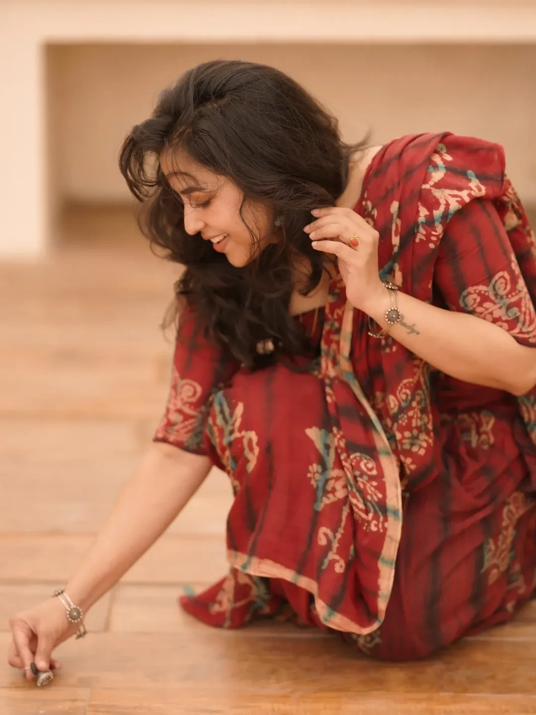 Komalee Prasad Cute Photos in Saree