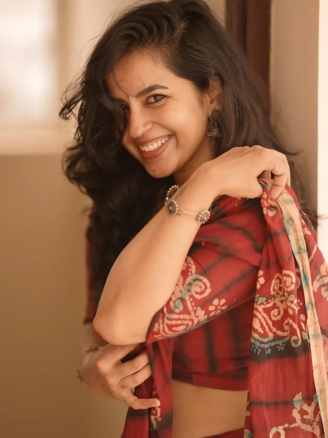 Komalee Prasad Cute Photos in Saree