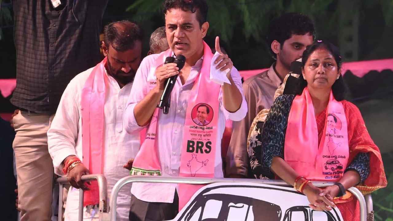 KTR: హిట్ల‌ర్ లాంటి నియంతలకే ప‌రాభ‌వం త‌ప్ప‌లేదు.. రేవంత్ రెడ్డి ఎంత‌? బుల్డోజ‌ర్ ప్ర‌భుత్వానికి బుద్ధి చెప్పాలి- కేటీఆర్