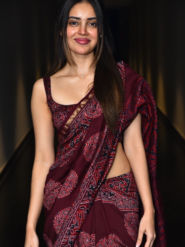 Kushitha Kallapu Stunning Looks in Saree at 3 Roses Season 2 Teaser Launch Event