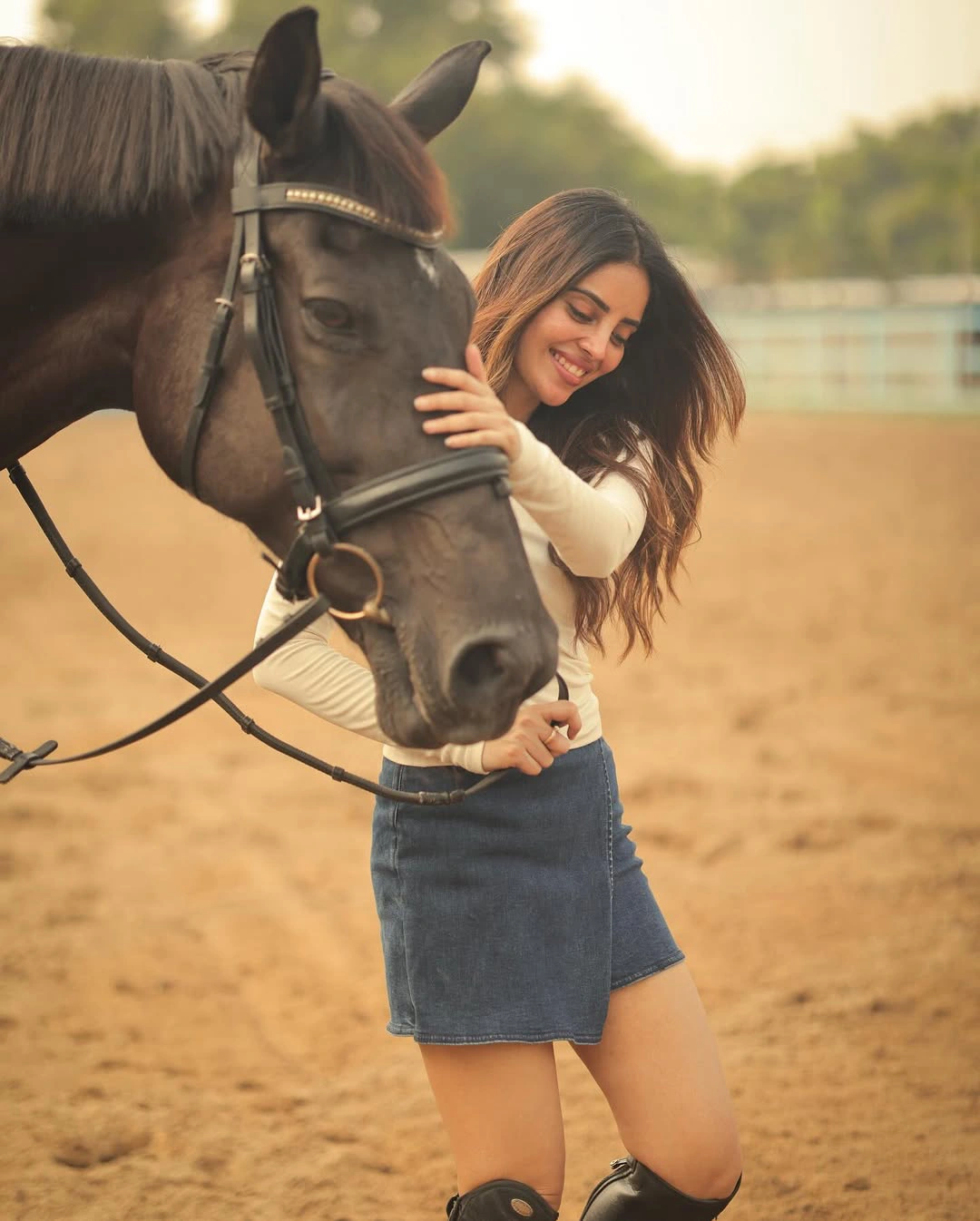 Kushitha Kallapu Dazzling Poses with Horse