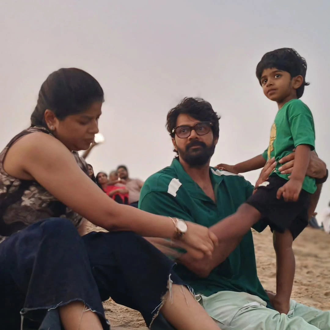 Naveen Chandra Enjoying in Beach with Family