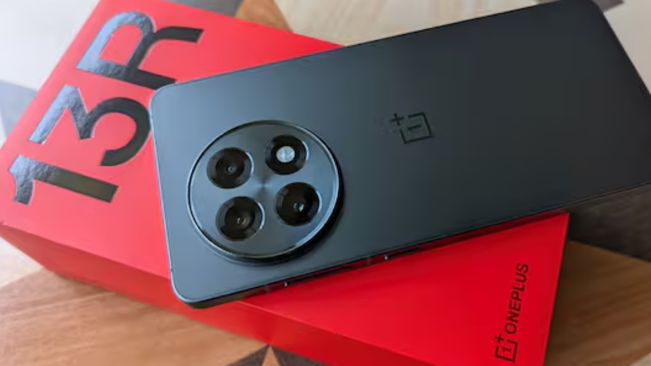 OnePlus 13R Price : ఆఫర్ అదిరింది భయ్యా.. వన్‌ప్లస్ 13R ఫోన్ ధర భారీగా తగ్గిందోచ్.. ఫ్లిప్‌కార్ట్‌లో జస్ట్ ఎంతంటే?