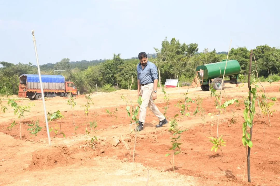 Pawan Kalyan Visitis Kumki Elephants