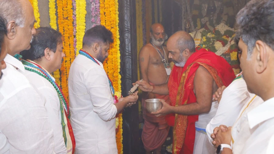 Pawan Kalyan visited Shri Lakshmi Narasimha Swamy Temple in I.S. Jaganathapuram