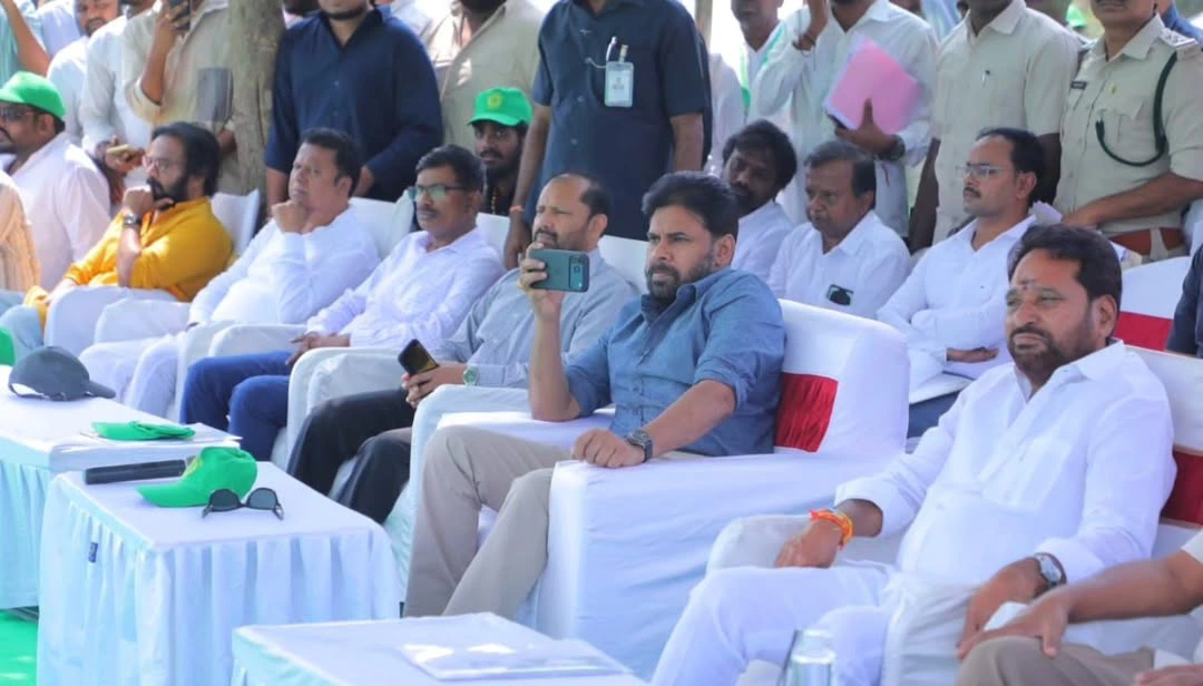 Pawan Kalyan Visitis Kumki Elephants