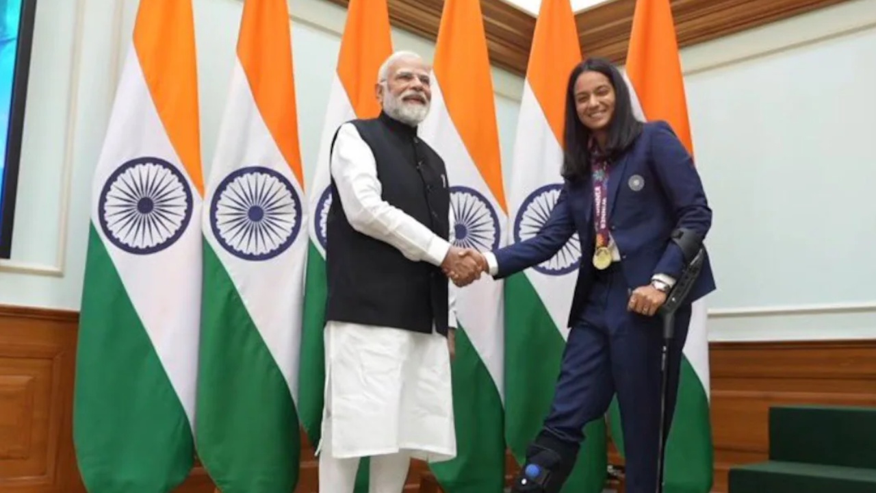 Pratika Rawal : ప్ర‌తీకా మెడ‌లో విన్నింగ్ మెడ‌ల్ ఎక్క‌డింది? ఐసీసీ ఇవ్వ‌లేదుగా.. అస‌లు విష‌యం ఇదే..