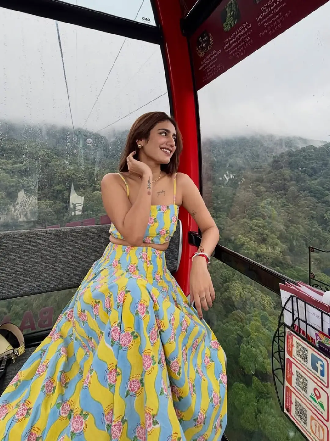 Priya Prakash Varrier Latest Glamour Photos (1)