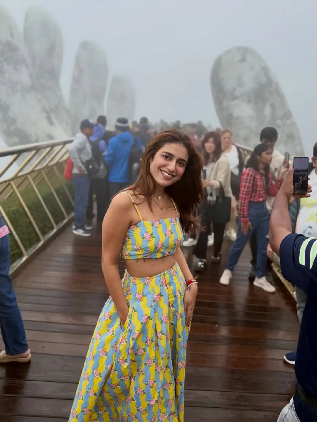 Priya Prakash Varrier Latest Glamour Photos (1)