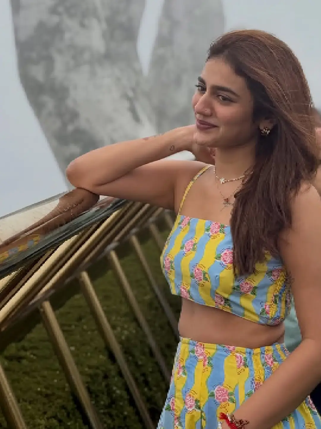 Priya Prakash Varrier Latest Glamour Photos (1)