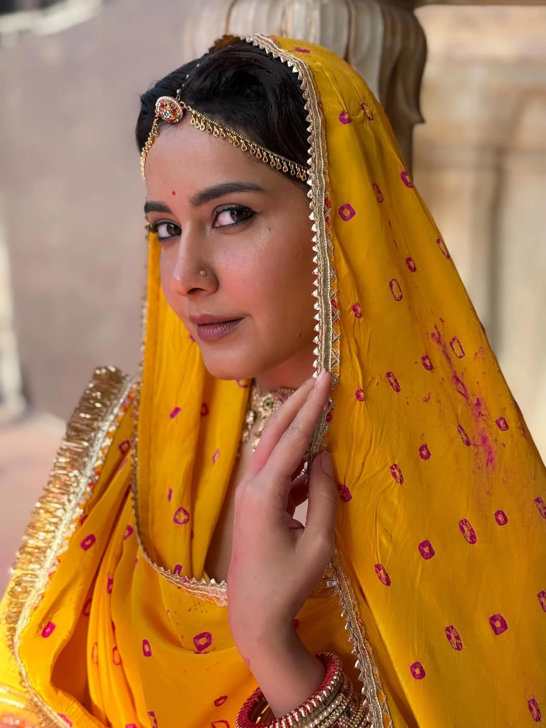 Raashii Khanna Shares 120 Bahadur Movie Working Stills