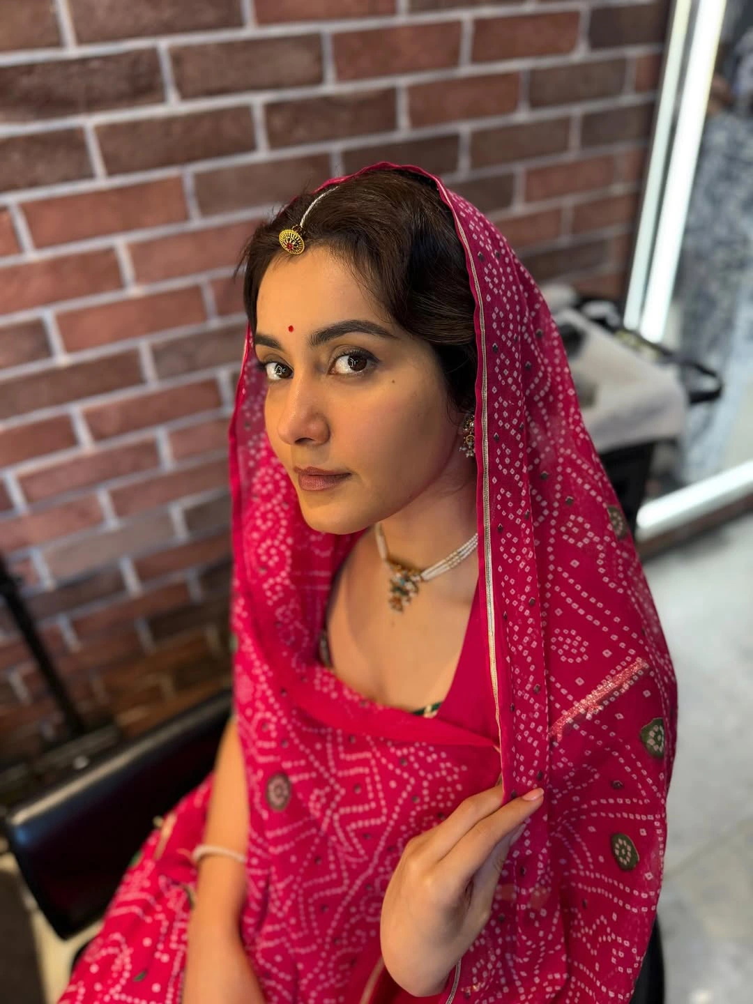 Raashii Khanna Shares 120 Bahadur Movie Working Stills