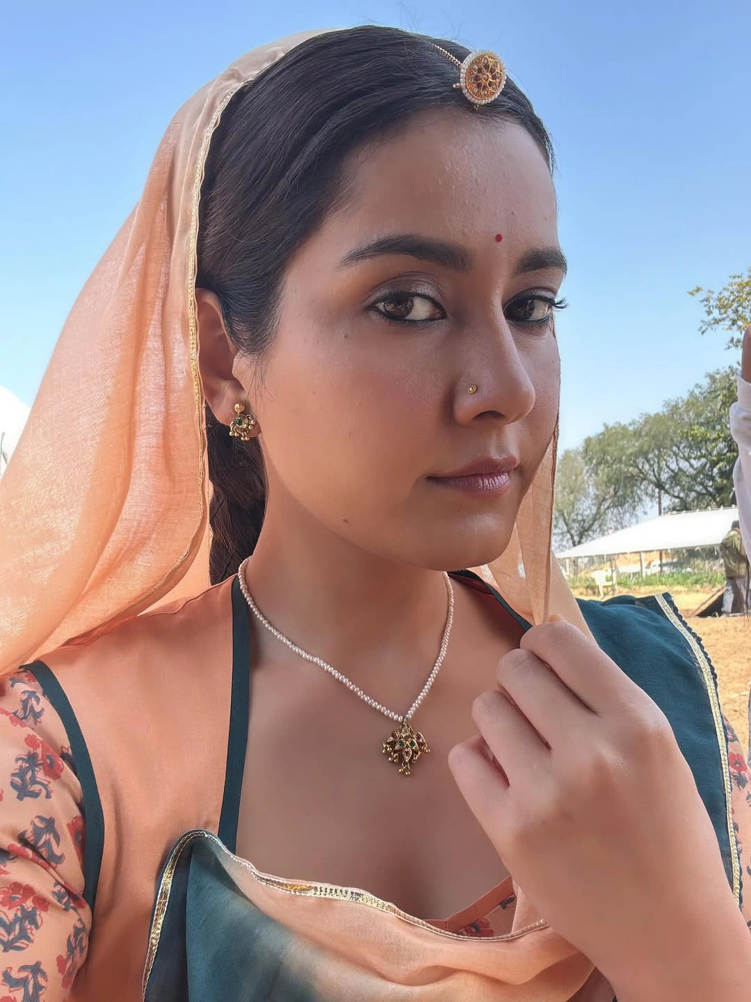 Raashii Khanna Shares 120 Bahadur Movie Working Stills