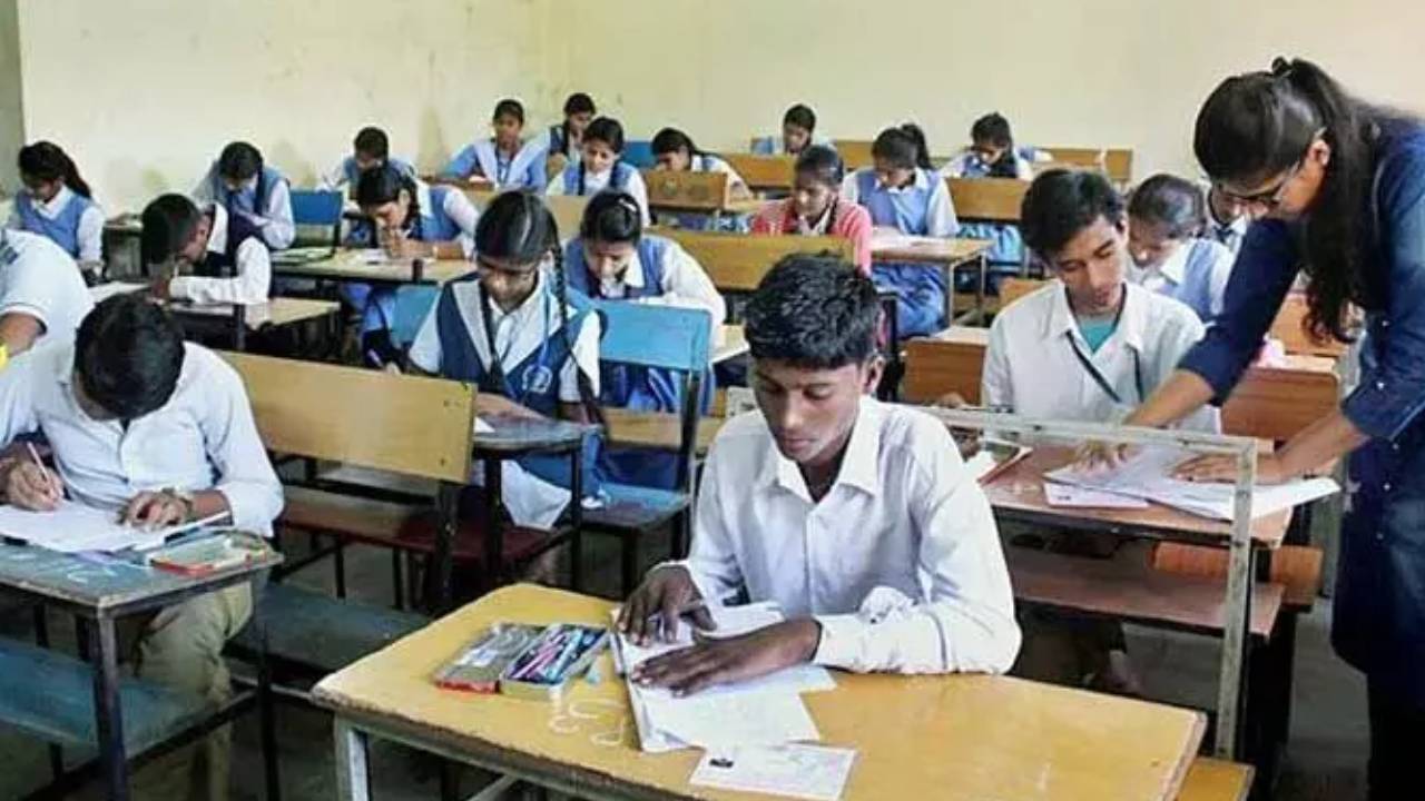 Telangana SSC Exam Dates: తెలంగాణ పదో తరగతి పరీక్షల తేదీలు వచ్చేశాయ్..!