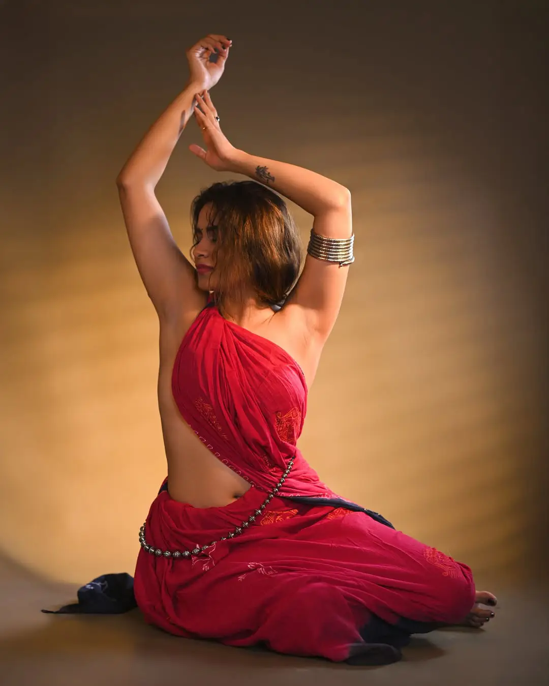 Sahitya Dasari latest hot photoshoot (1)