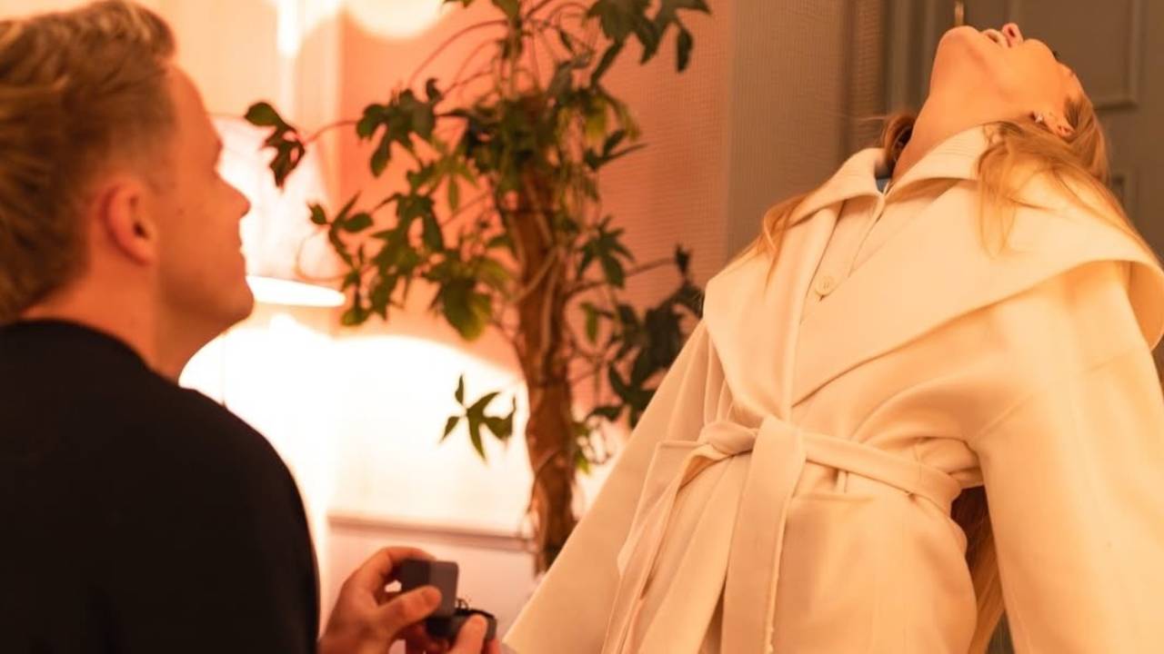 Sam Curran: పెళ్లిపీటలు ఎక్కుతున్న రాజస్థాన్ రాయల్స్ ప్లేయర్.. ఎంగేజ్ మెంట్ ఫొటోలు వైరల్