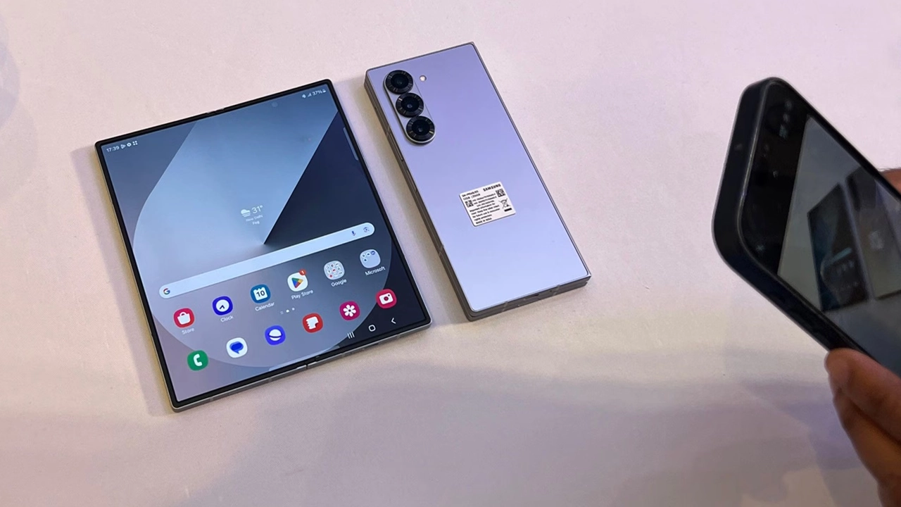 Samsung Galaxy Z Fold 6