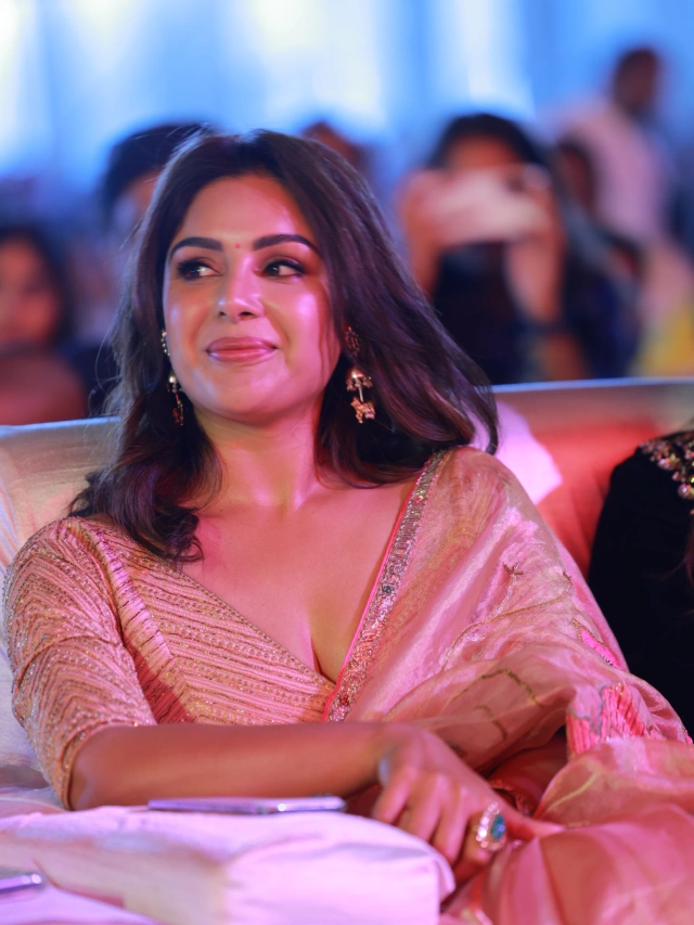 Samyuktha Shines in Saree at Akhanda 2 Thandavam Pre Release Event