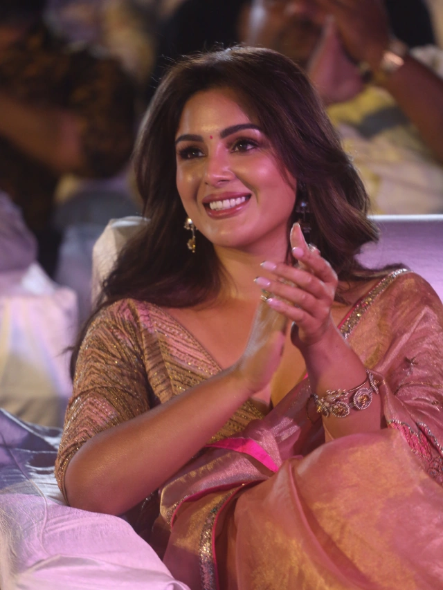 Samyuktha Shines in Saree at Akhanda 2 Thandavam Pre Release Event