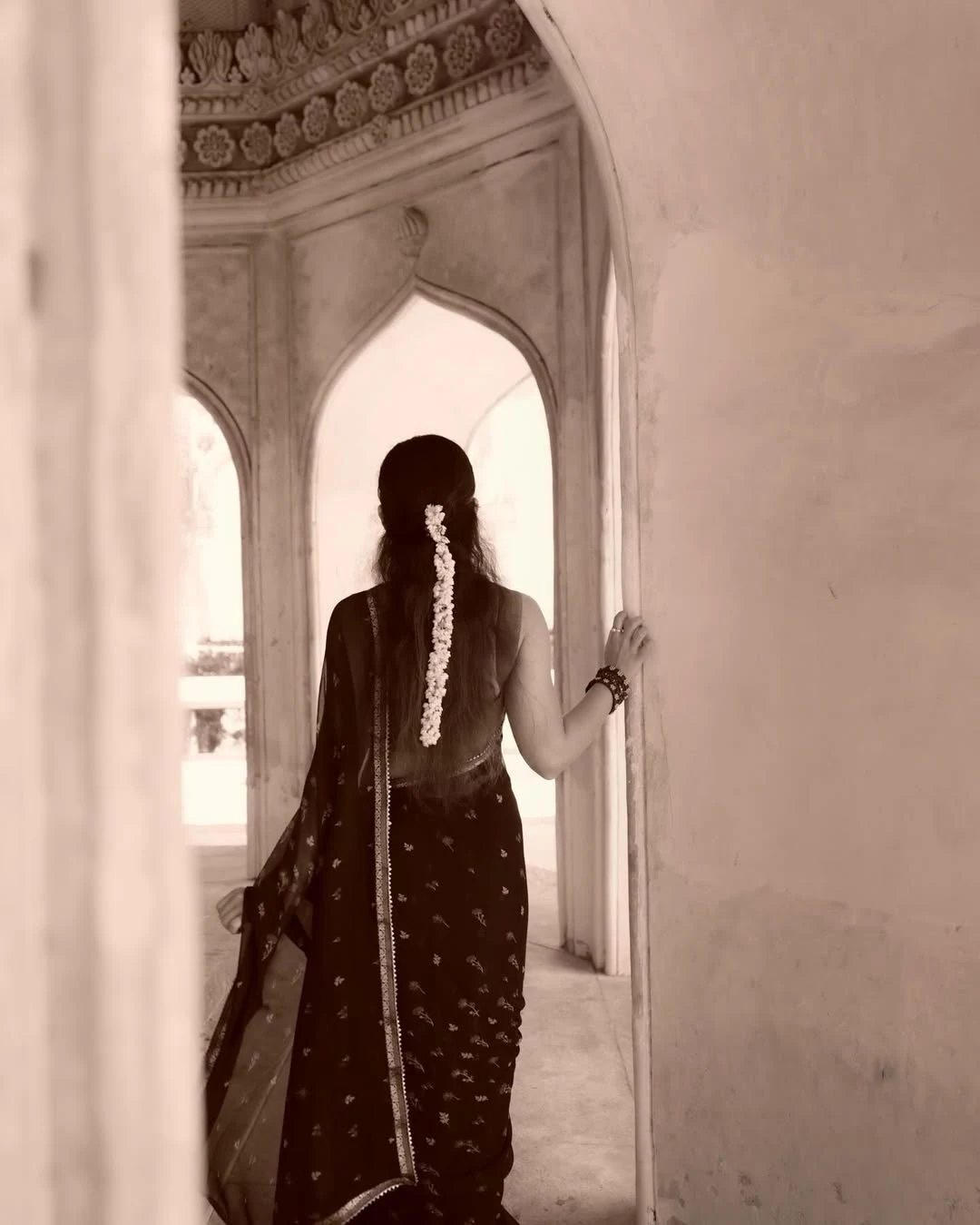 Shriya Kontham Stunning Looks in Black Saree